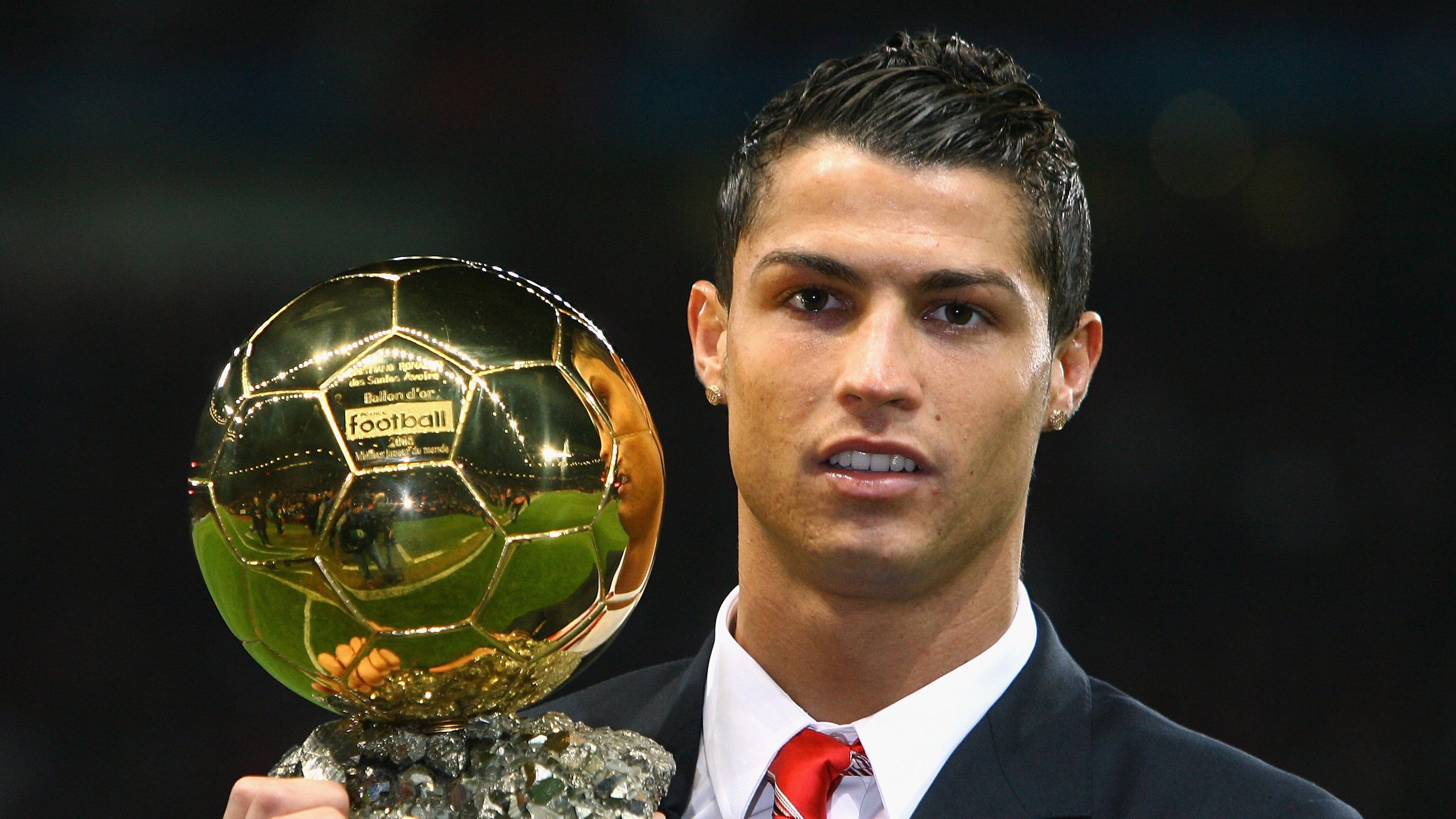 荷兰队在欧洲预赛中表现出色，提前晋级希望升腾